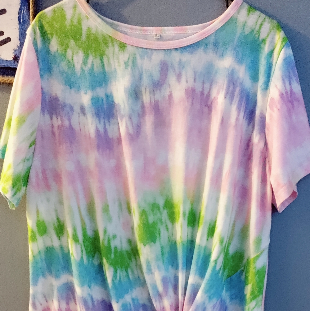Tye dye knows shirt
